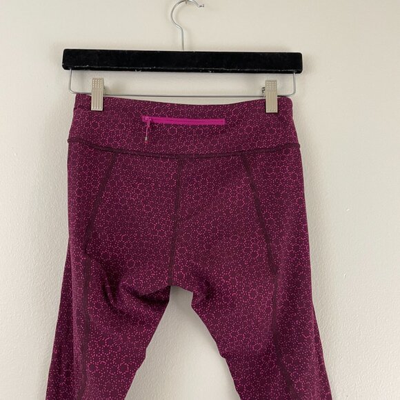 Lululemon Tight Stuff Tight Star Pixel Raspberry Bordeaux Drama Size 6 - Picture 6 of 6